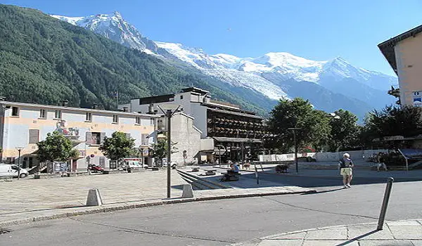 Place de l'Eglise Chamonix