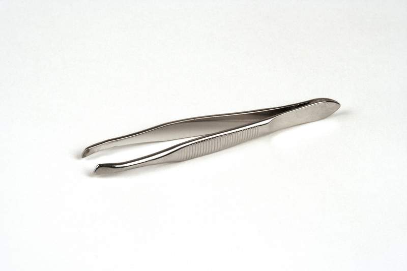 Tweezers