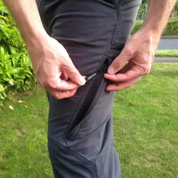 Hiking Pants Venting Zip Closed